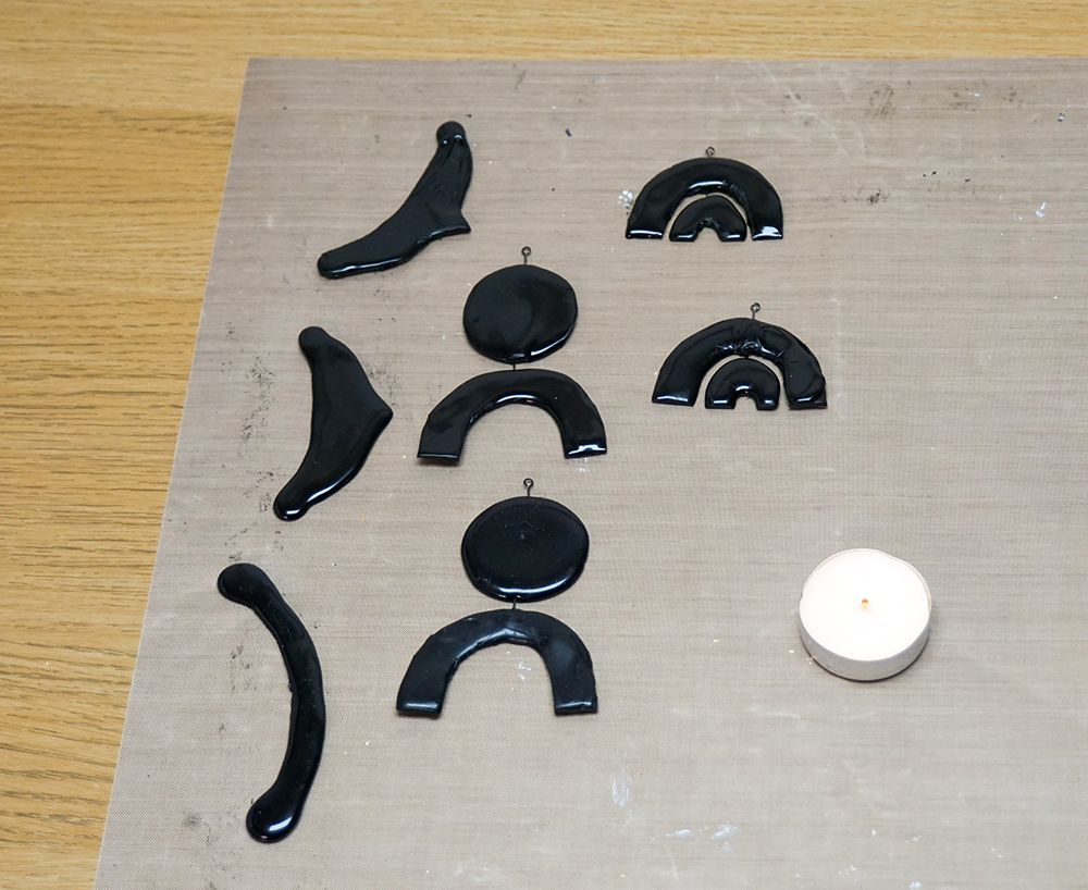 Earrings Hot Glue 5d.jpg
