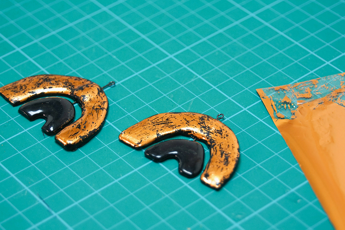 Earrings Hot Glue 8c.jpg