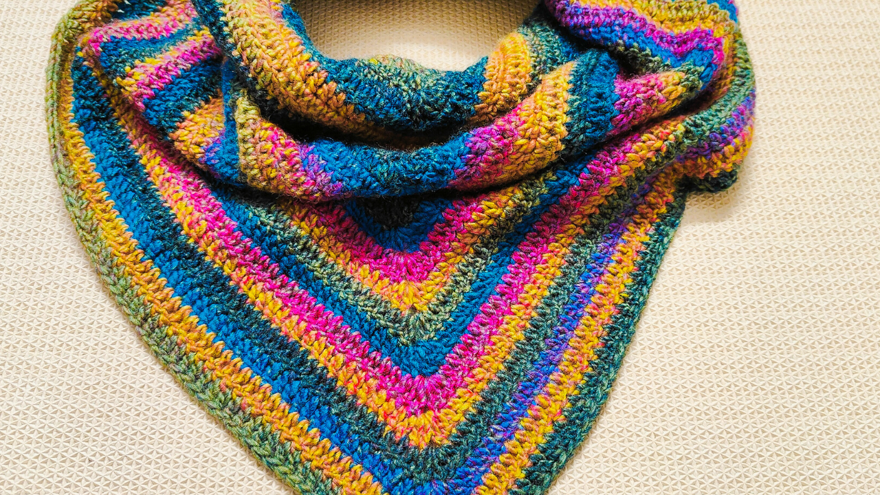 Easy Crochet Triangle Scarf &amp; Shawl (1).png