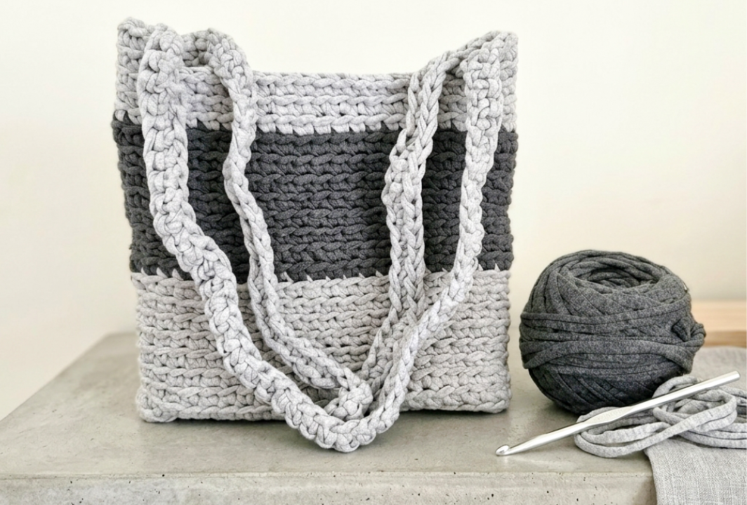 Easy Hygge Crochet Tote Bag with Tshirt Yarn .png