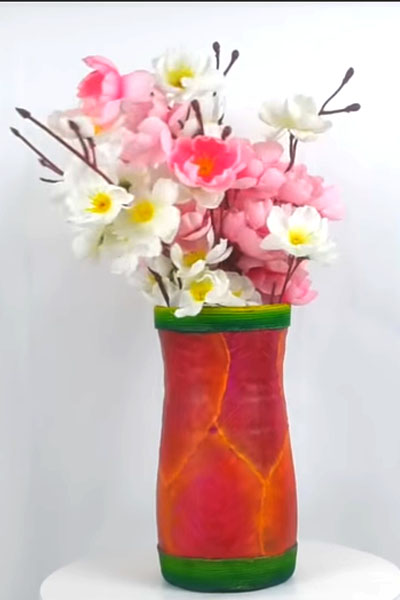 Easy-DIY-Flower-vase-stylenrich.jpg