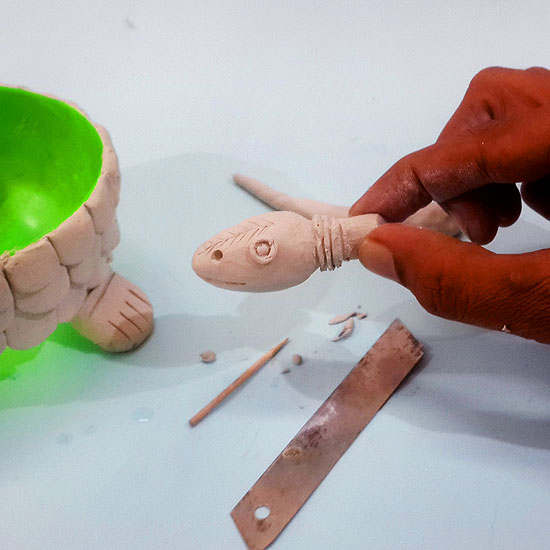 Easy-DIY-Lucky-Turtle.jpg