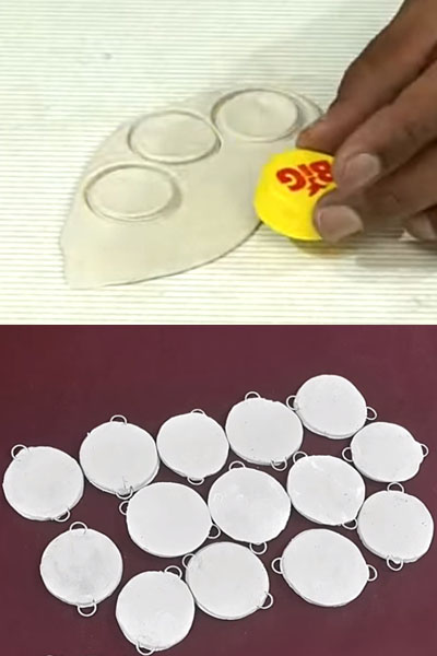 Easy-DIY-Wall-Hanging-from-Old-Plastic-Pot-and-Clay-stylenrich.jpg