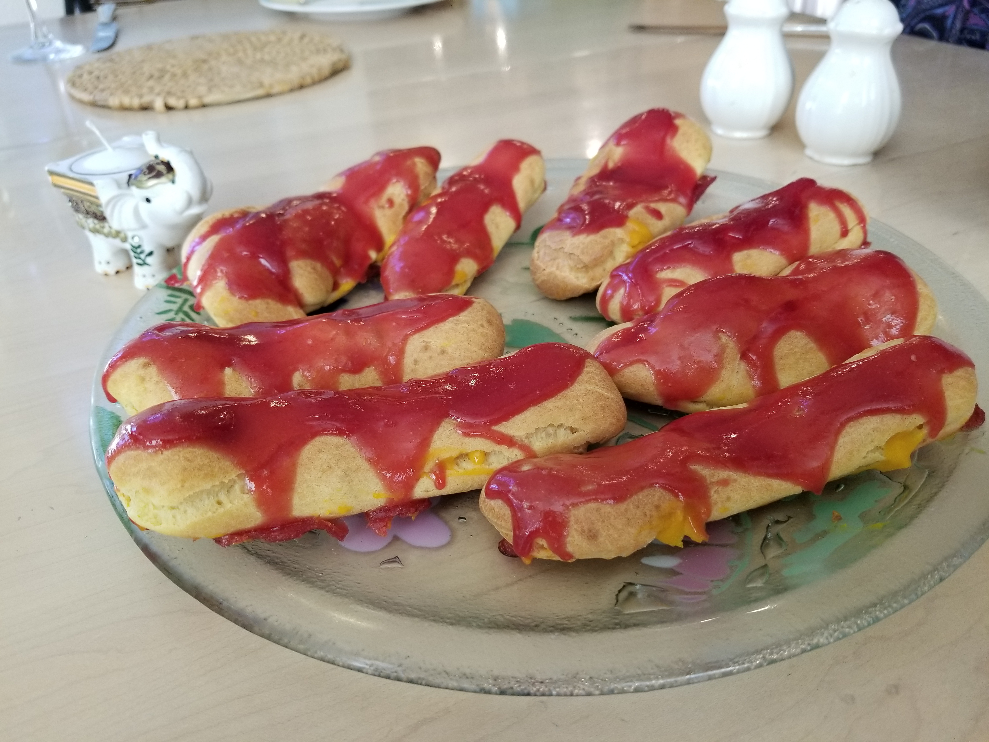 Eclair - mango -1.jpg