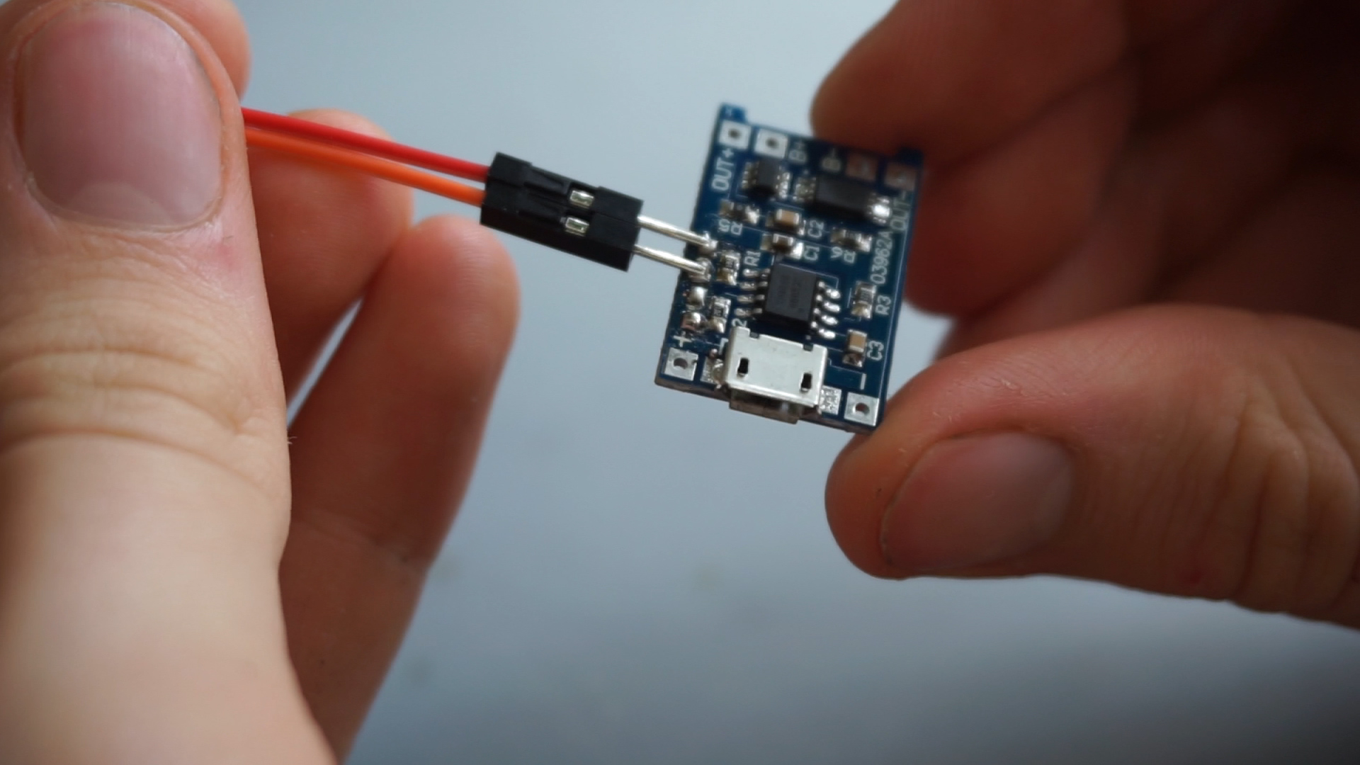 Electronics.00_06_48_02.Image fixe035.jpg