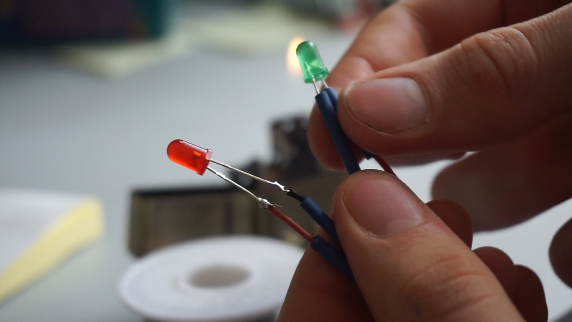 Electronics.00_07_12_02.Image fixe041.jpg