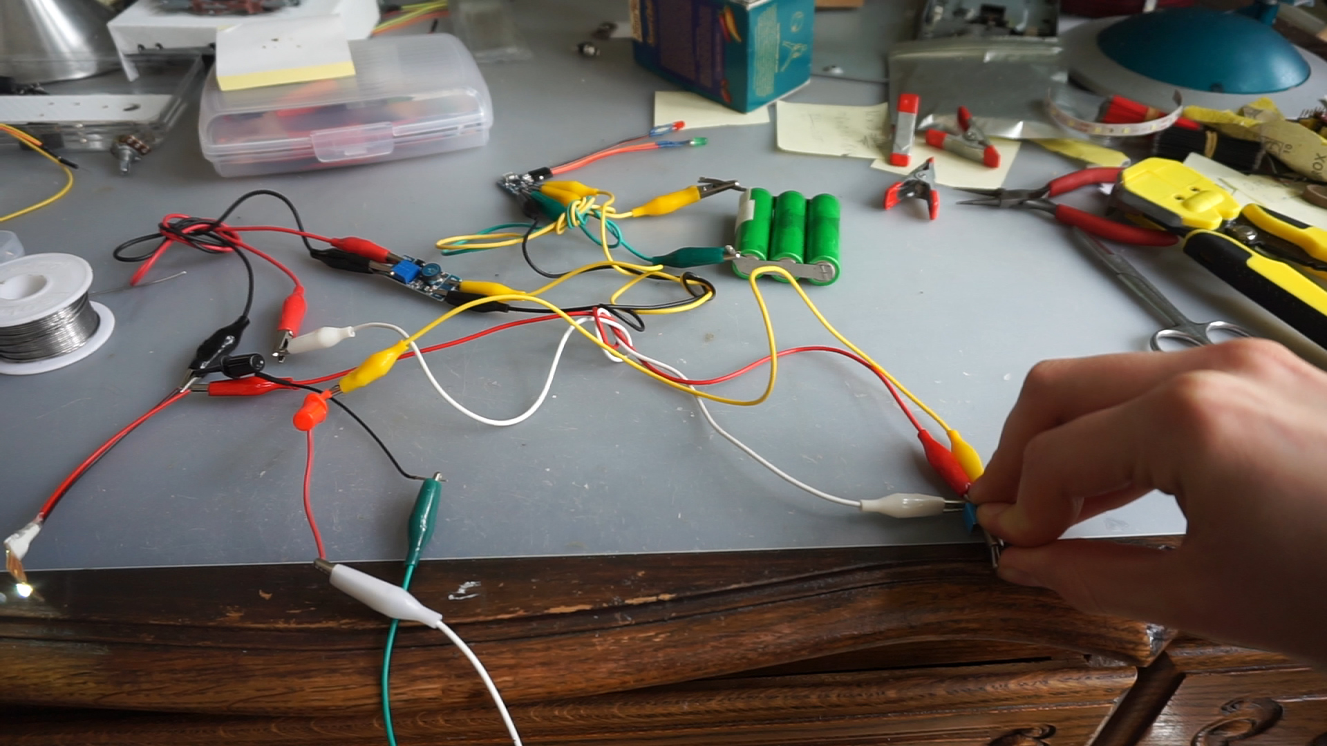 Electronics.00_08_15_00.Image fixe048.jpg