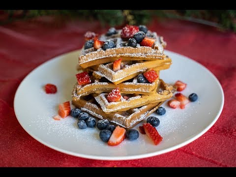 Elise's Eats - Ep 127: Gingerbread Waffles (Christmas Special!)