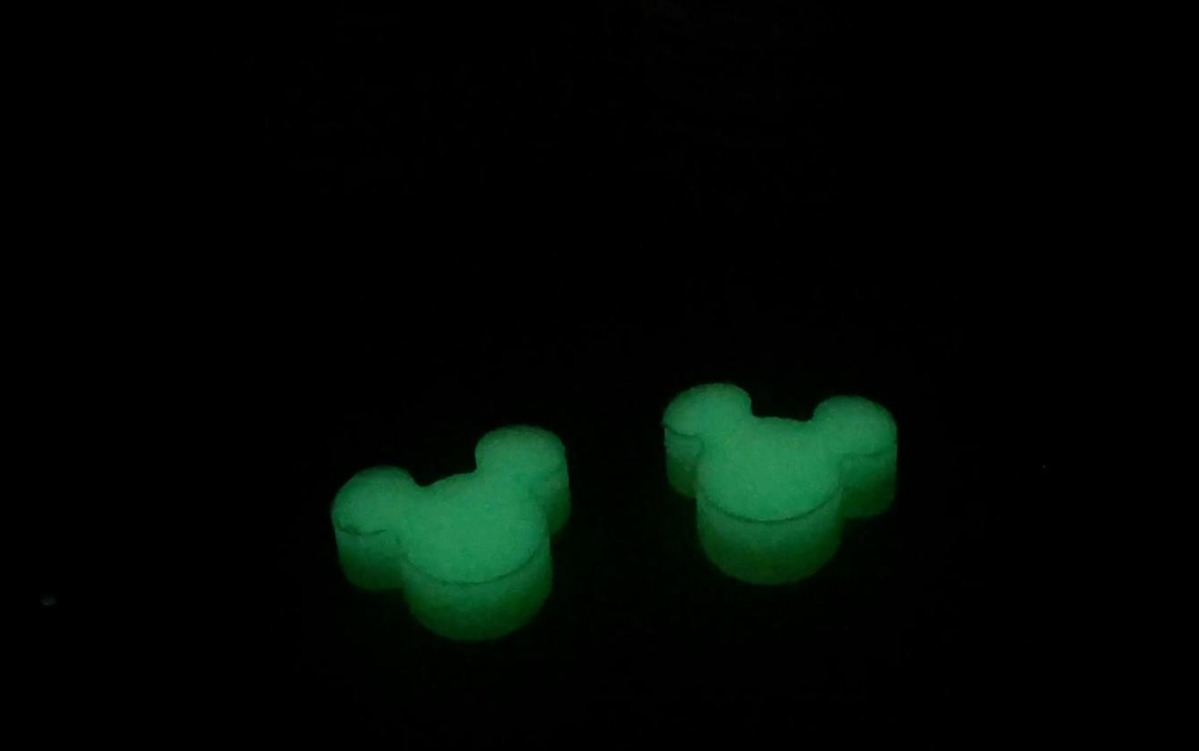 Epoxy Resin Mickey Mouse Ears-glow_7.jpg