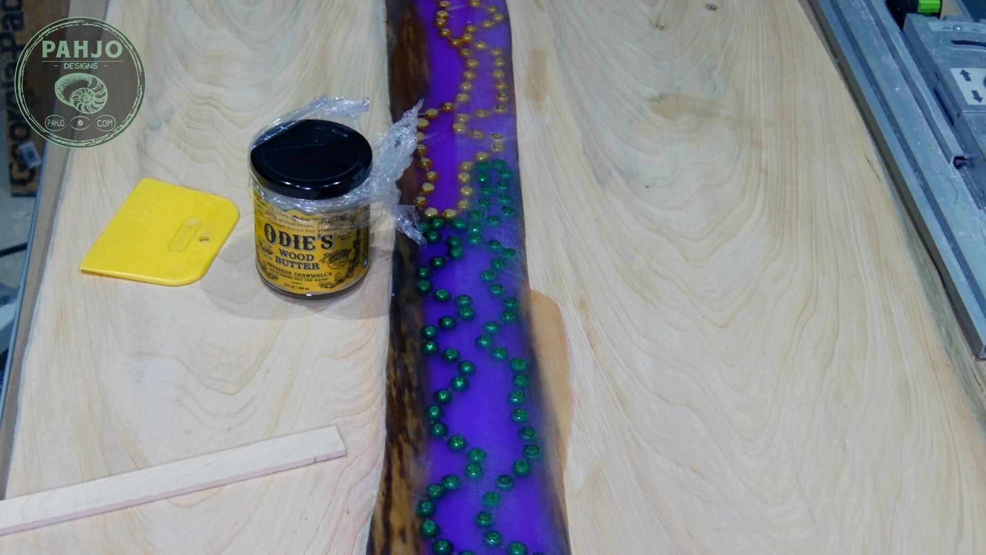 Epoxy Resin Wood Art Wall Hanging 41.jpg