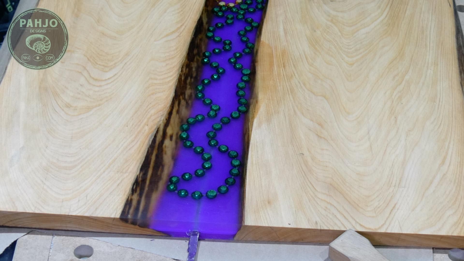 Epoxy Resin Wood Art Wall Hanging 55.jpg