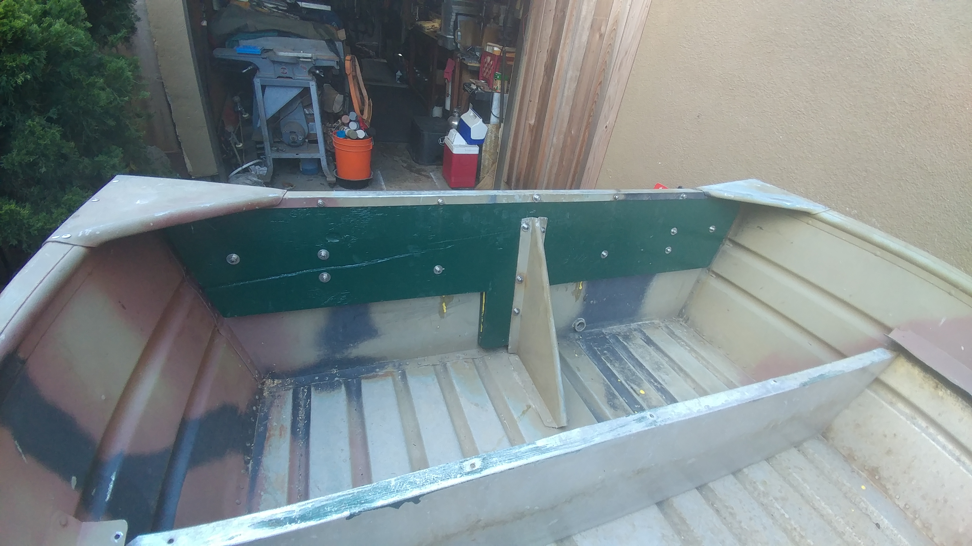 F4 new transom in.jpg