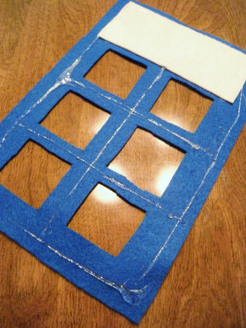 Felt Tardis Case 144 (480x640).jpg