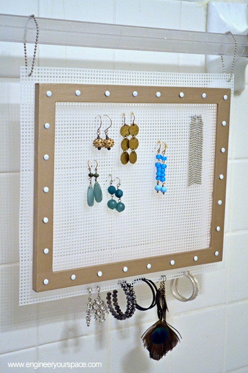 Finished-Earring-holder-oth.jpg