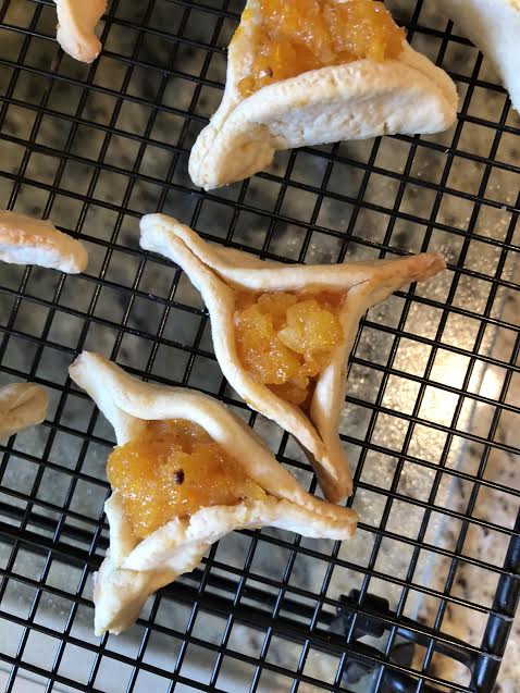 Finished_Hamantaschen.jpg