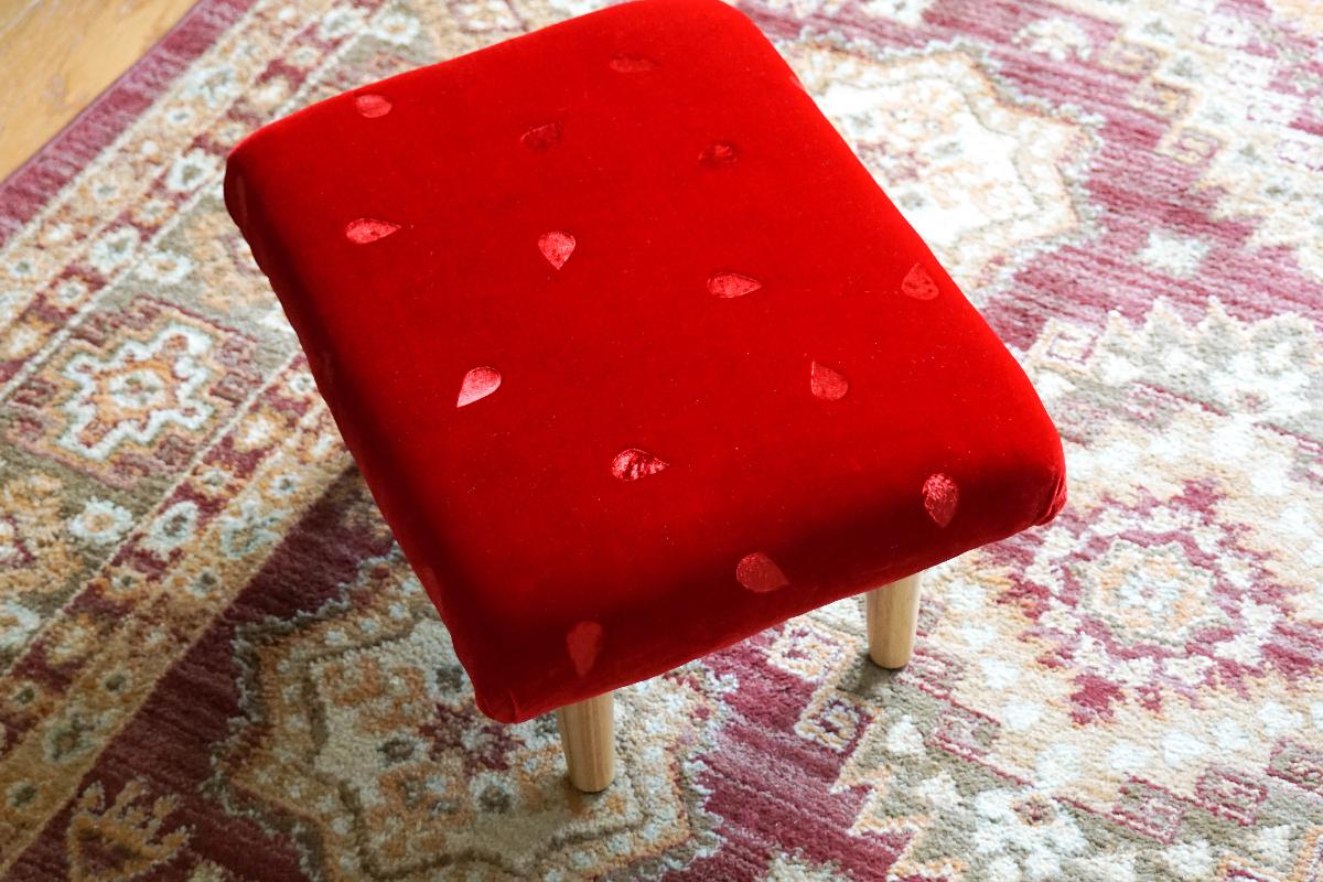 Footstool 10a.jpg