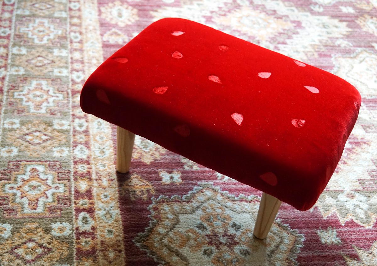 Footstool 10d.jpg