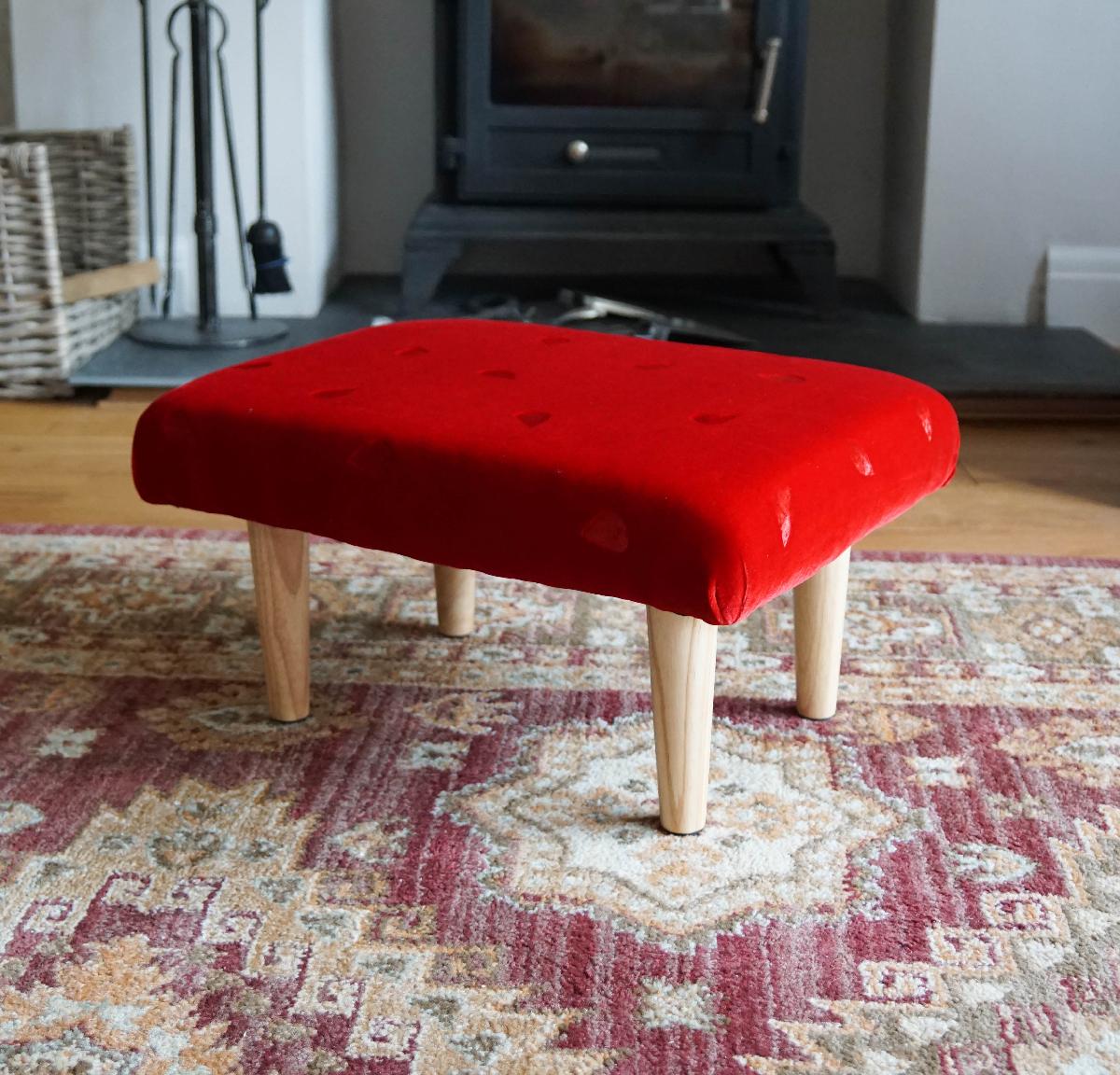 Footstool 10i.jpg