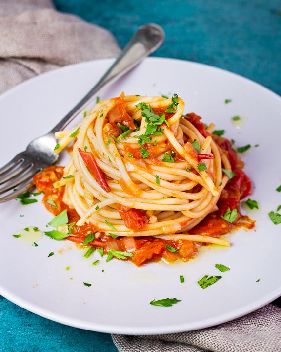 Fresh Tomato Spaghetti Recipe-35 INSTAGRAM LONG.jpg