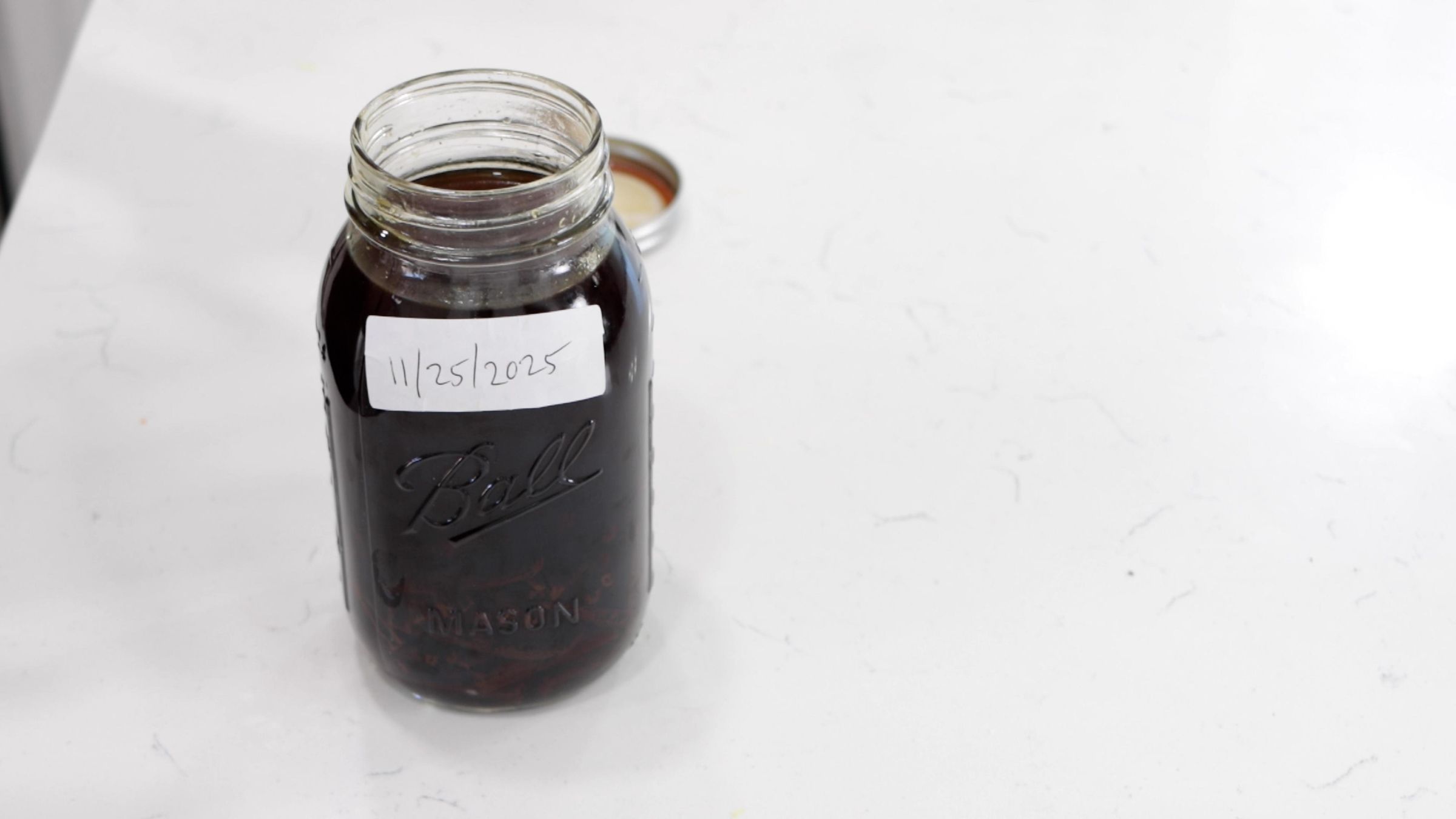 From Vanilla Bean to Vanilla Exctract Homemade Vanilla Extract Recipe.00_05_05_17.Still005.jpg