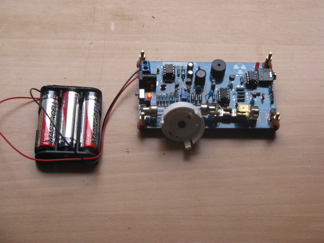 Geiger Counter Kit 9b.JPG