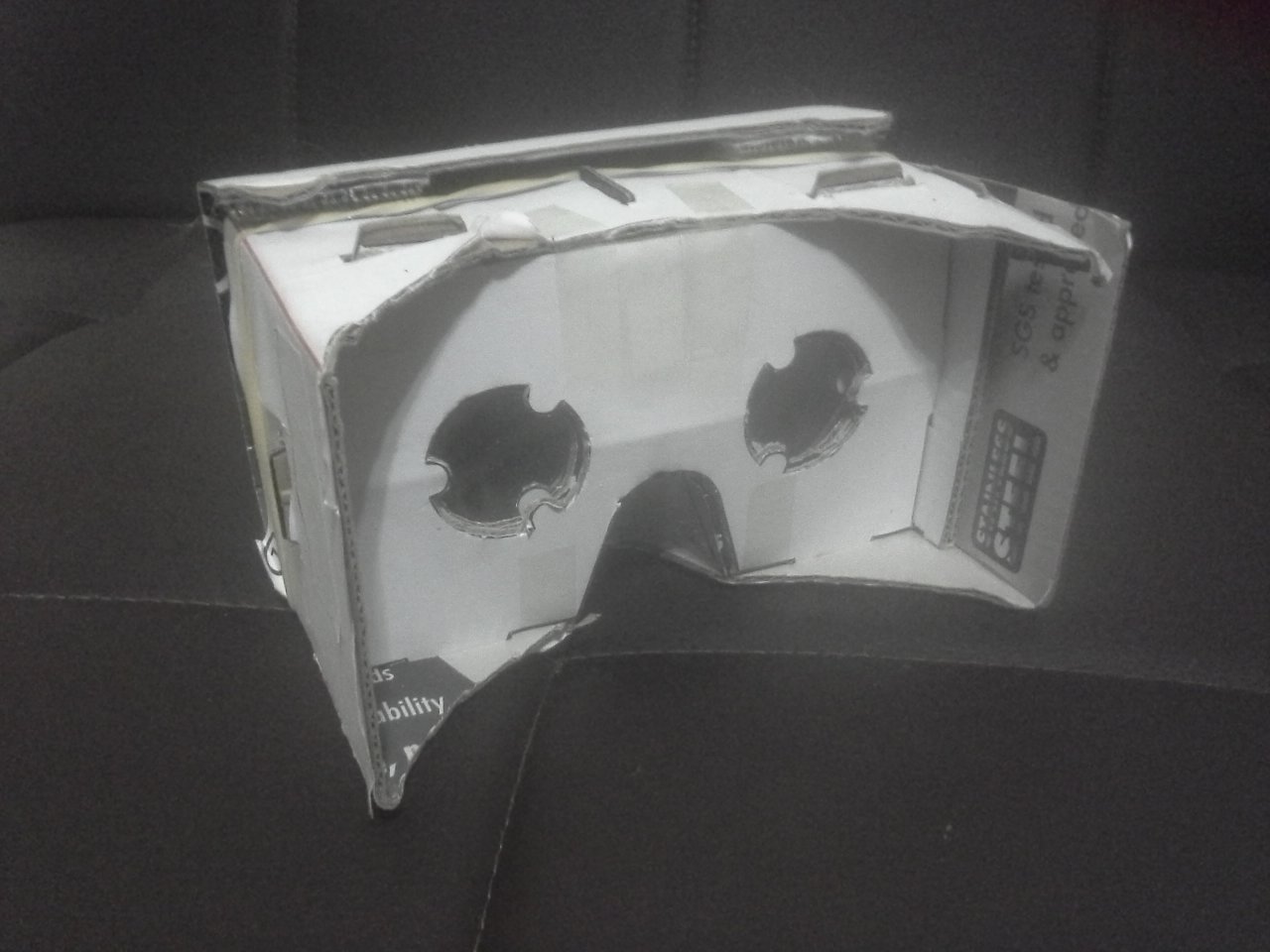 Google Cardboard old version.jpg