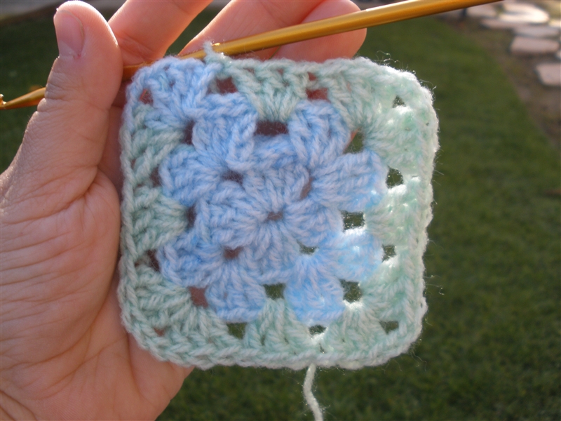 Granny Square_0016.jpg