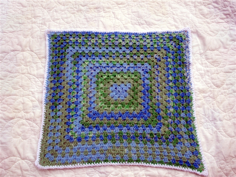 Granny Square_0040.jpg