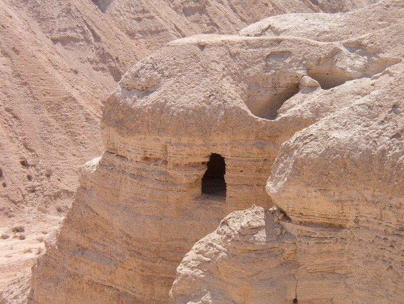 Grotta_qumran.JPG