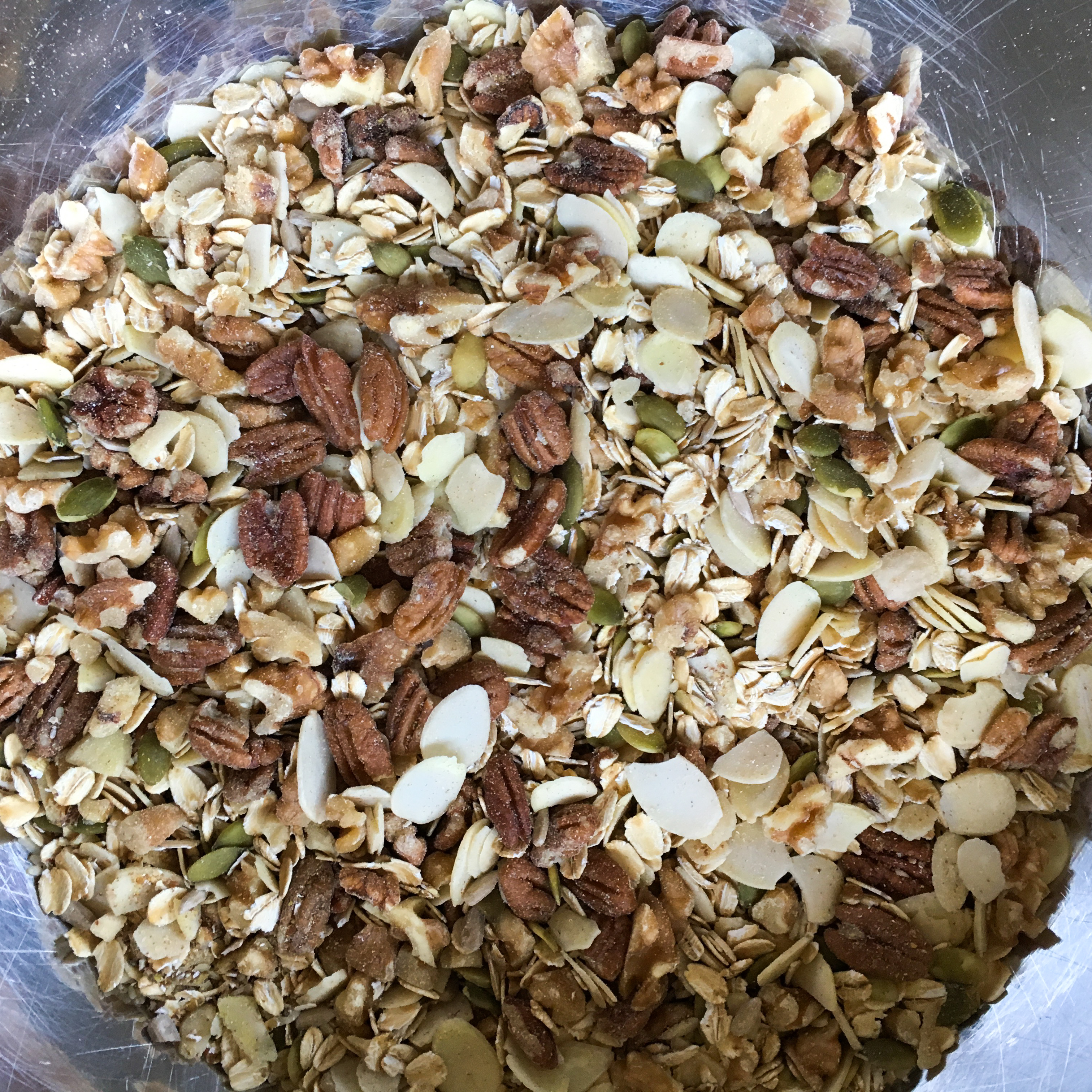 Hearty-Granola-2.jpg