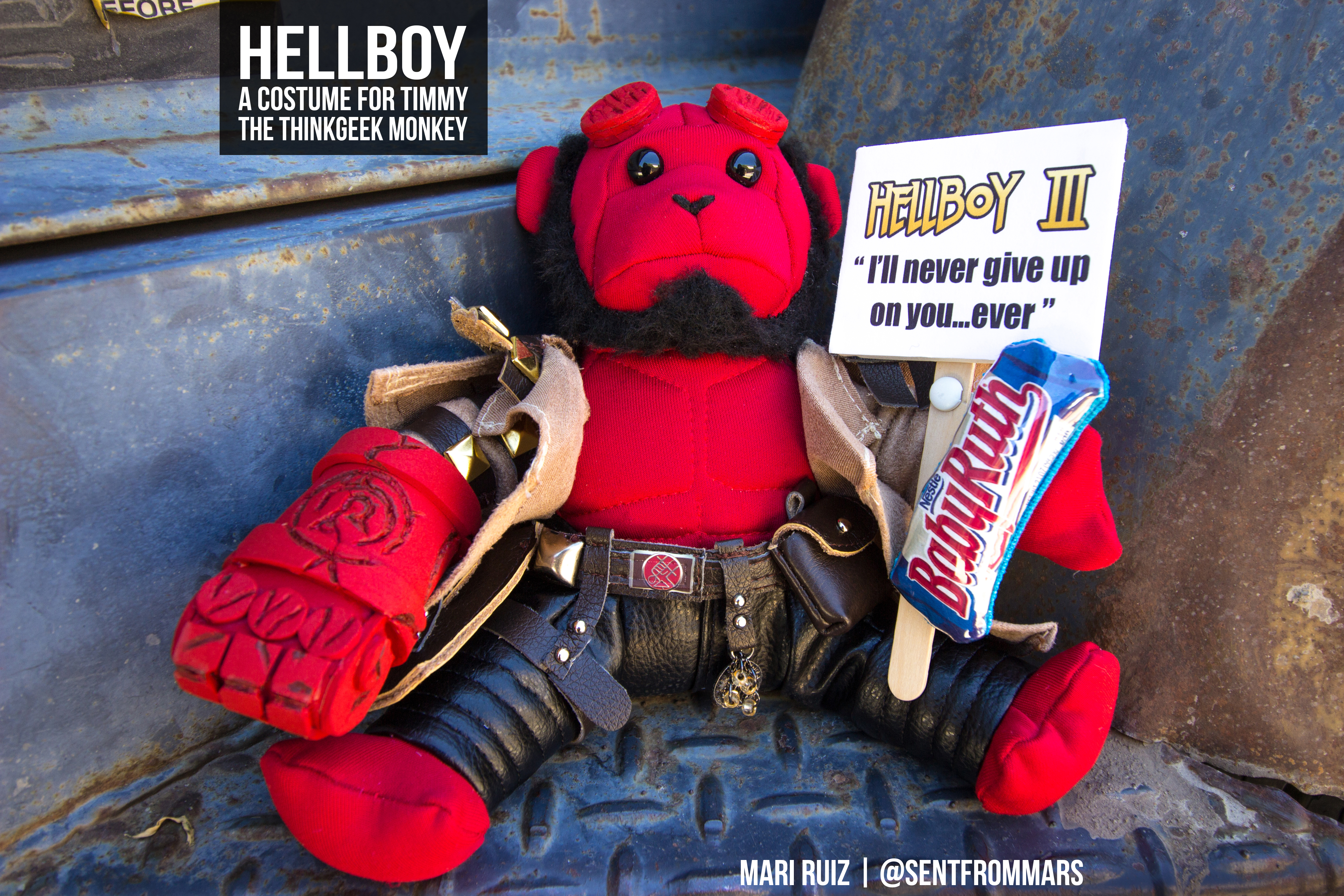 HellboyComicConCostumeTimmyThinkGeekSentFromMarsMariRuiz.jpg