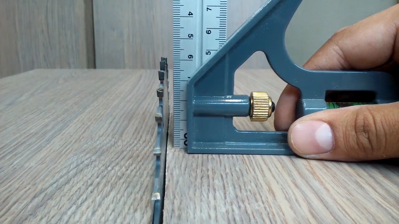 Homemade table saw.mp4.Still013.jpg