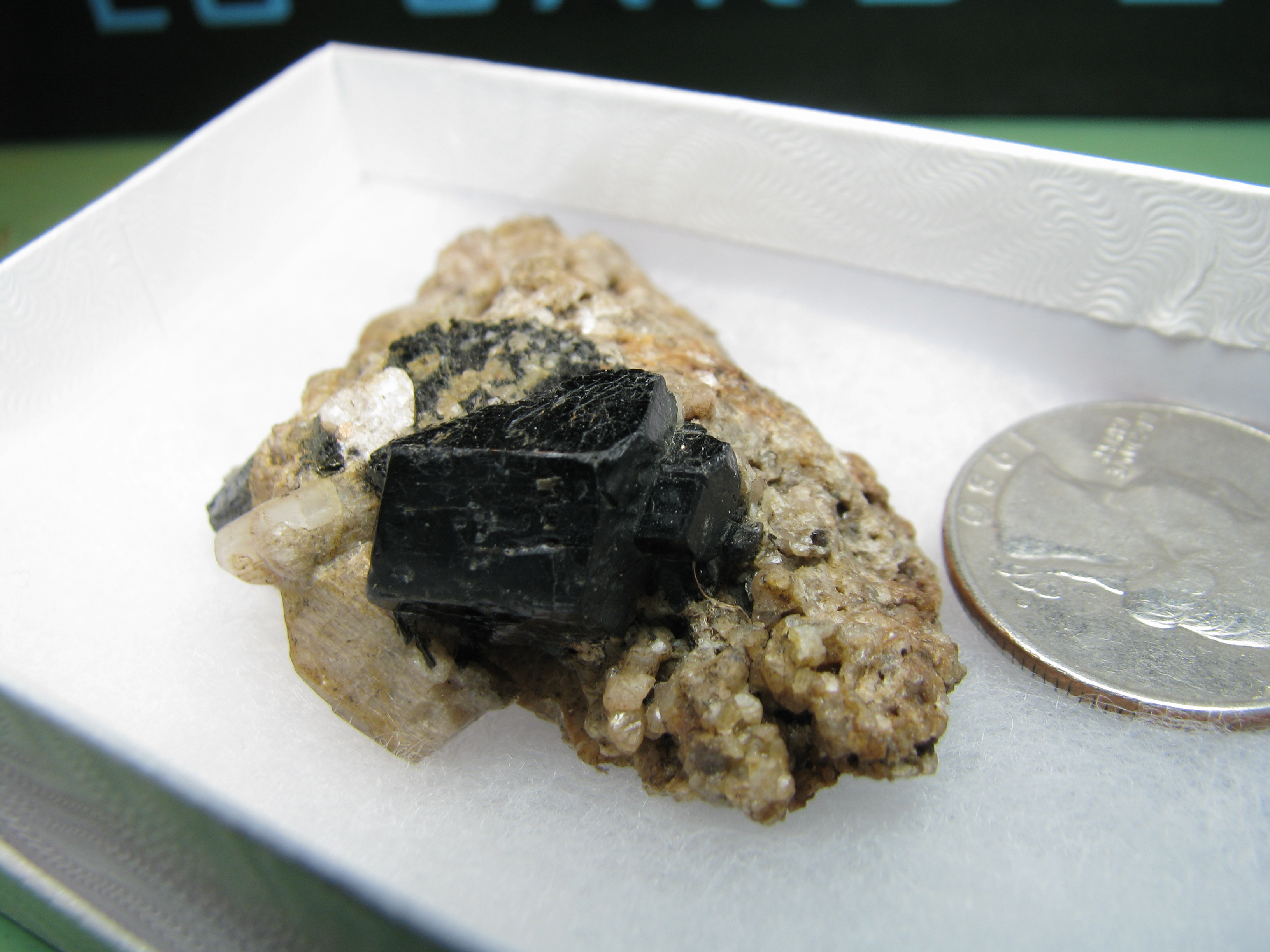 Hornblende01.JPG