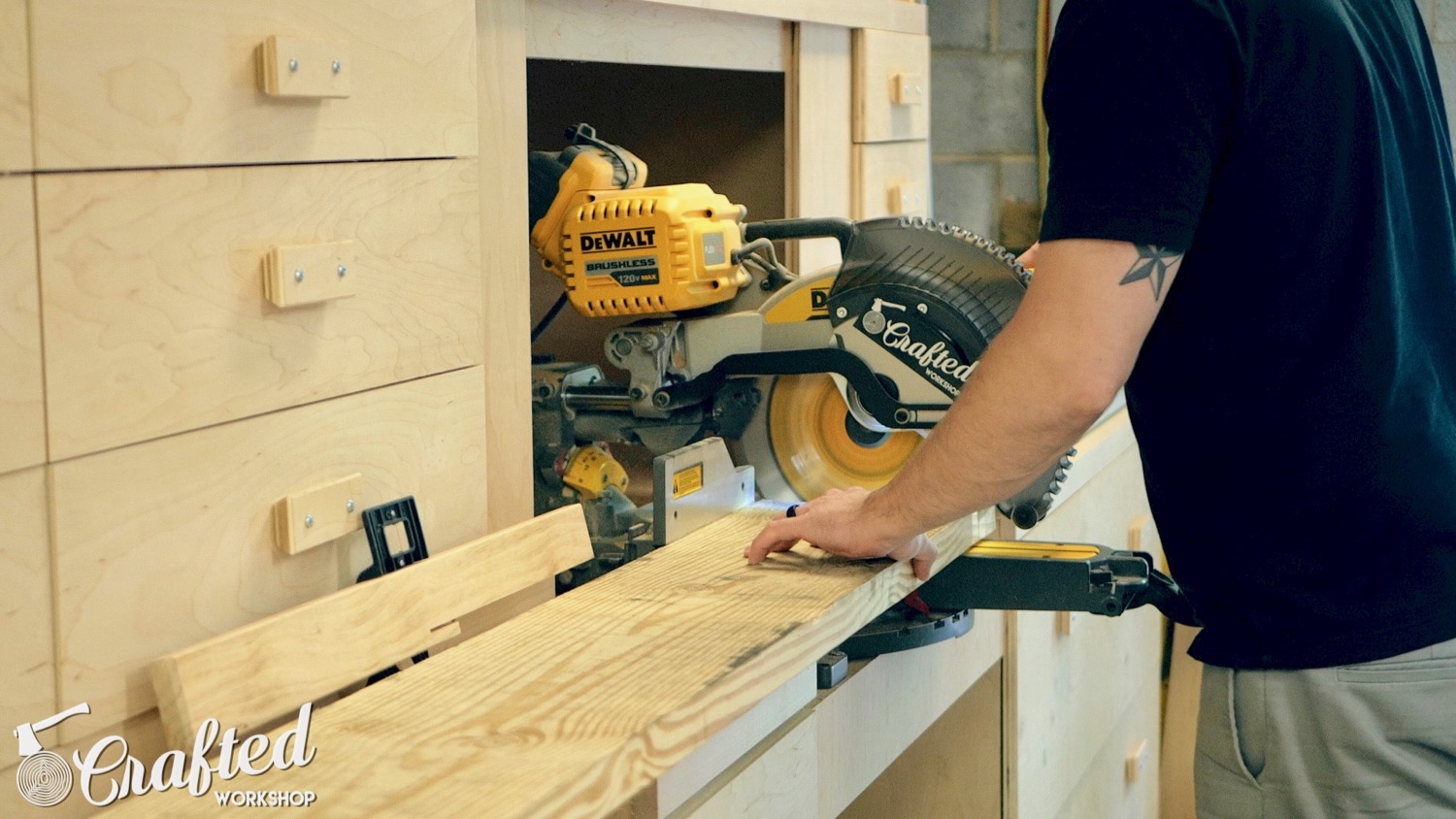How To Build A Farmhouse Table and Benches For $250 | Woodworking DIY - 1.jpg