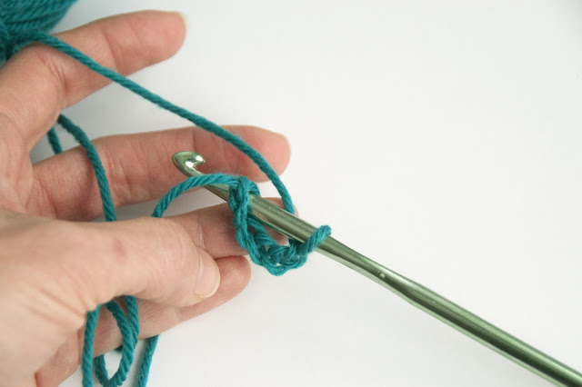 How to Crochet in the Round_DSC_0826.jpg