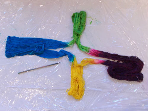 How to Dye Self Striping Yarn dyeing 3.jpg