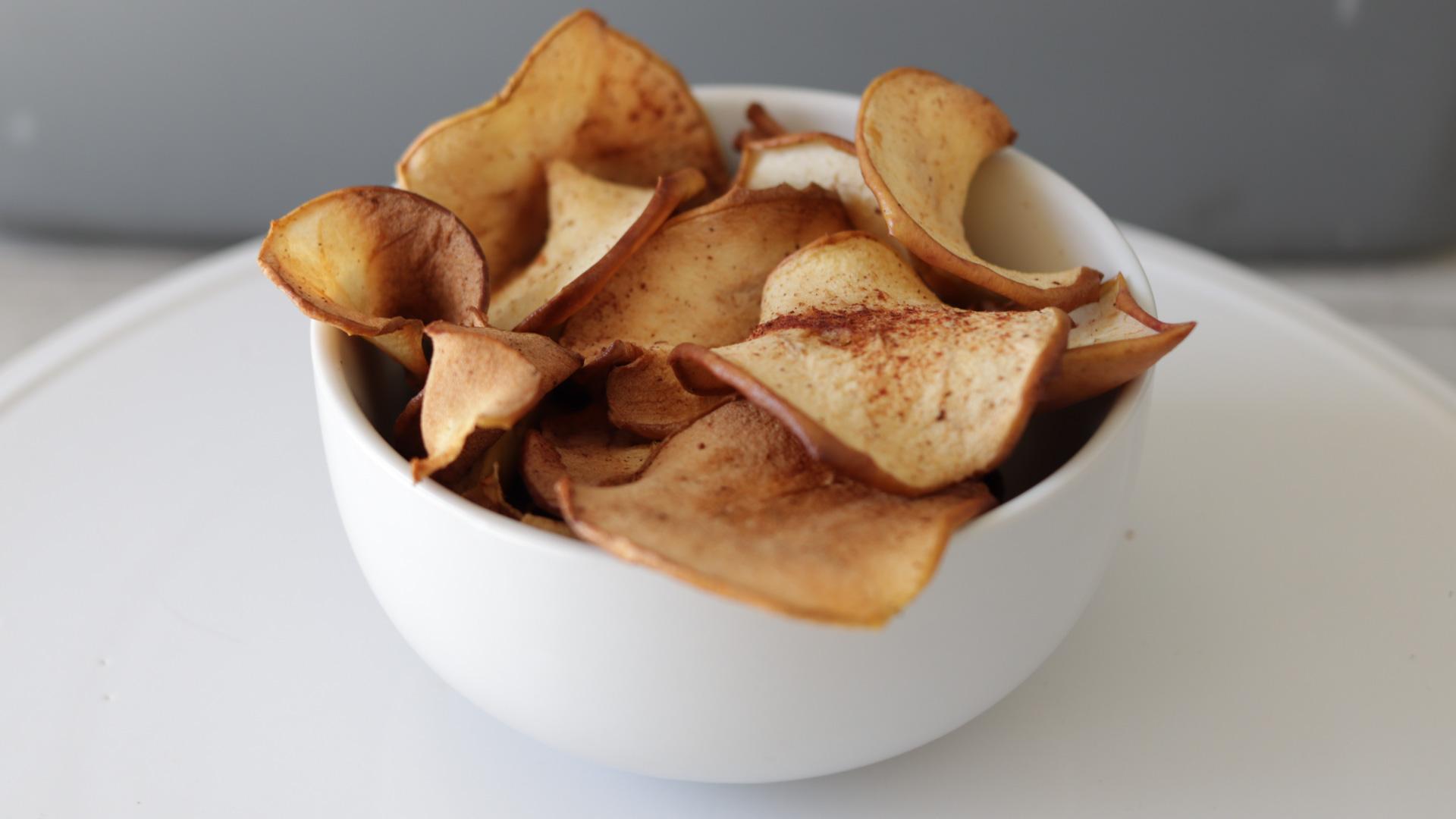 How to Make Apple Chips in the Air Fryer 3.jpg