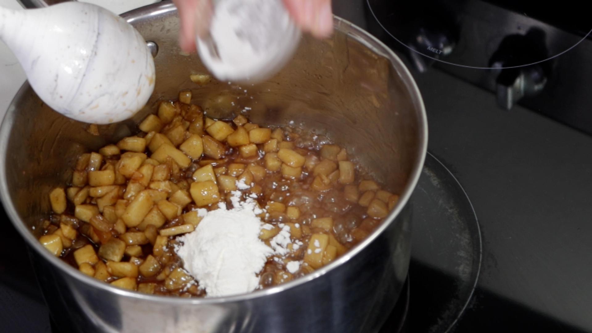 How to Make Apple Pie Cookies.00_04_46_11.Still009.jpg