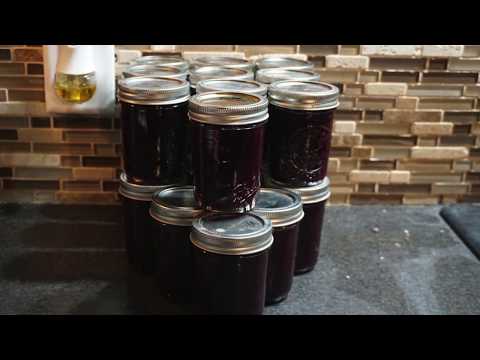 How to Make Choke Cherry Jam Tutorial | Homesteadhow.com