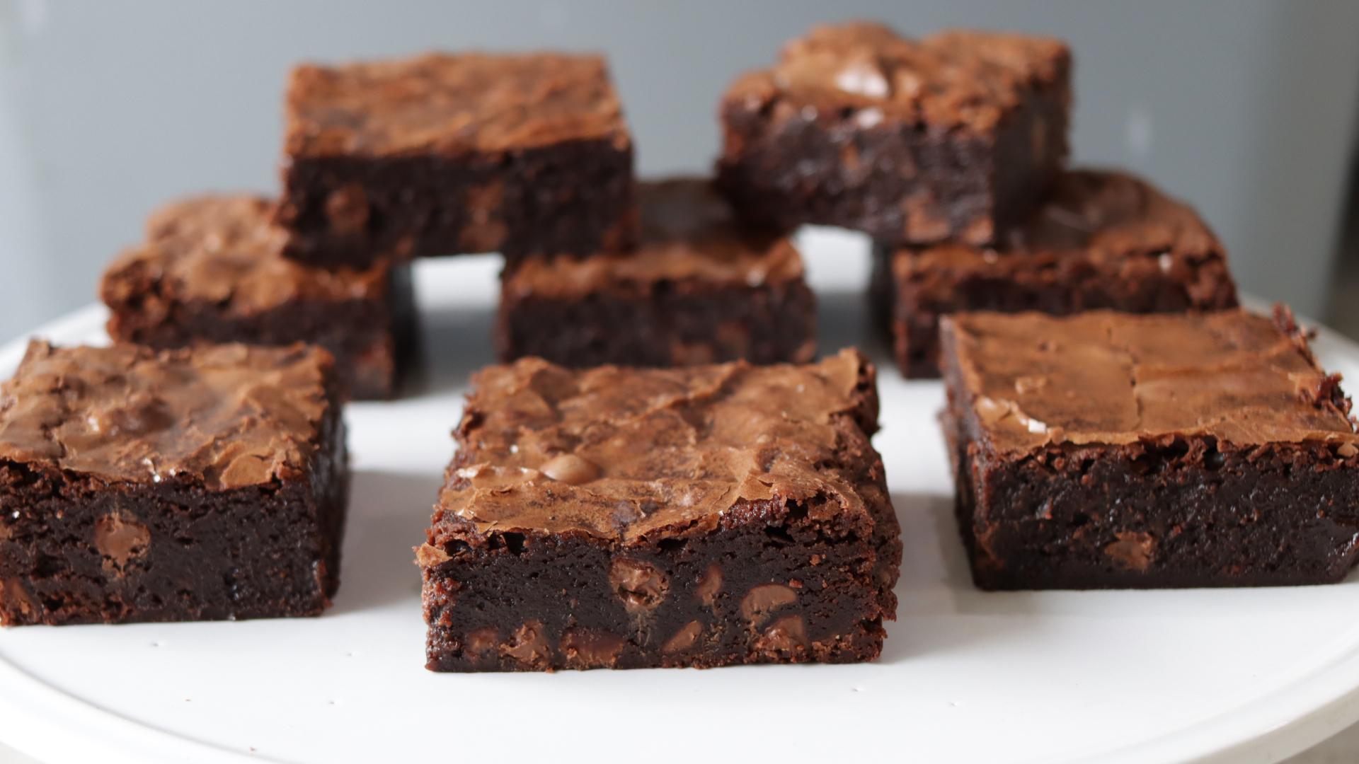 How to Make Fudgy Brownies | Amazing Brownie Recipe.jpg