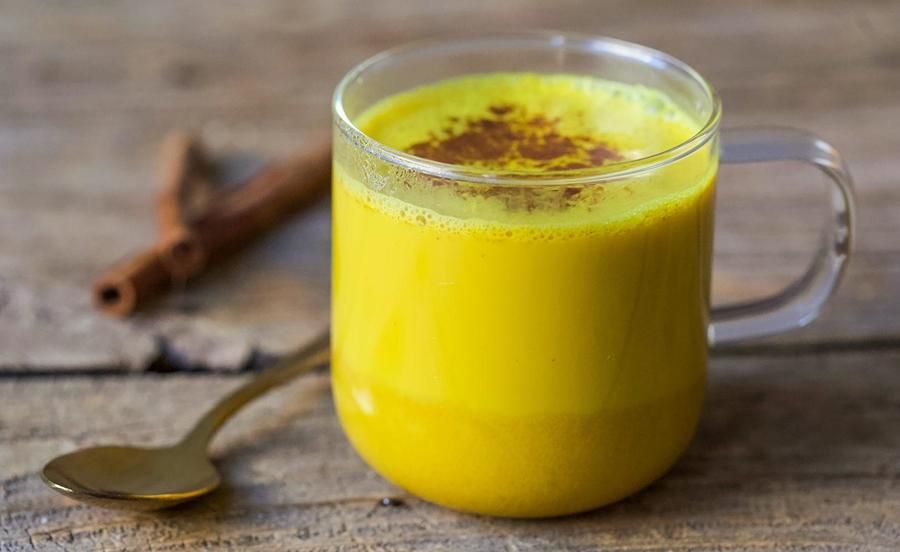 How to Make Golden Milk Latte.jpg