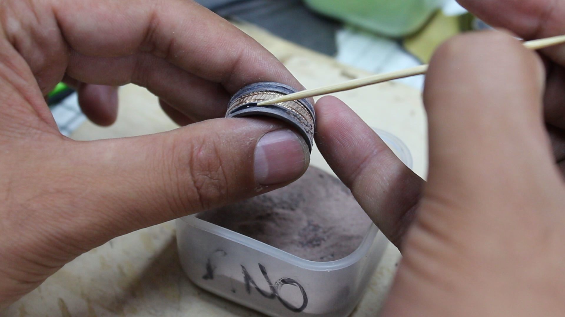 How to inlay a wedding ring into a wooden ring 32.bmp