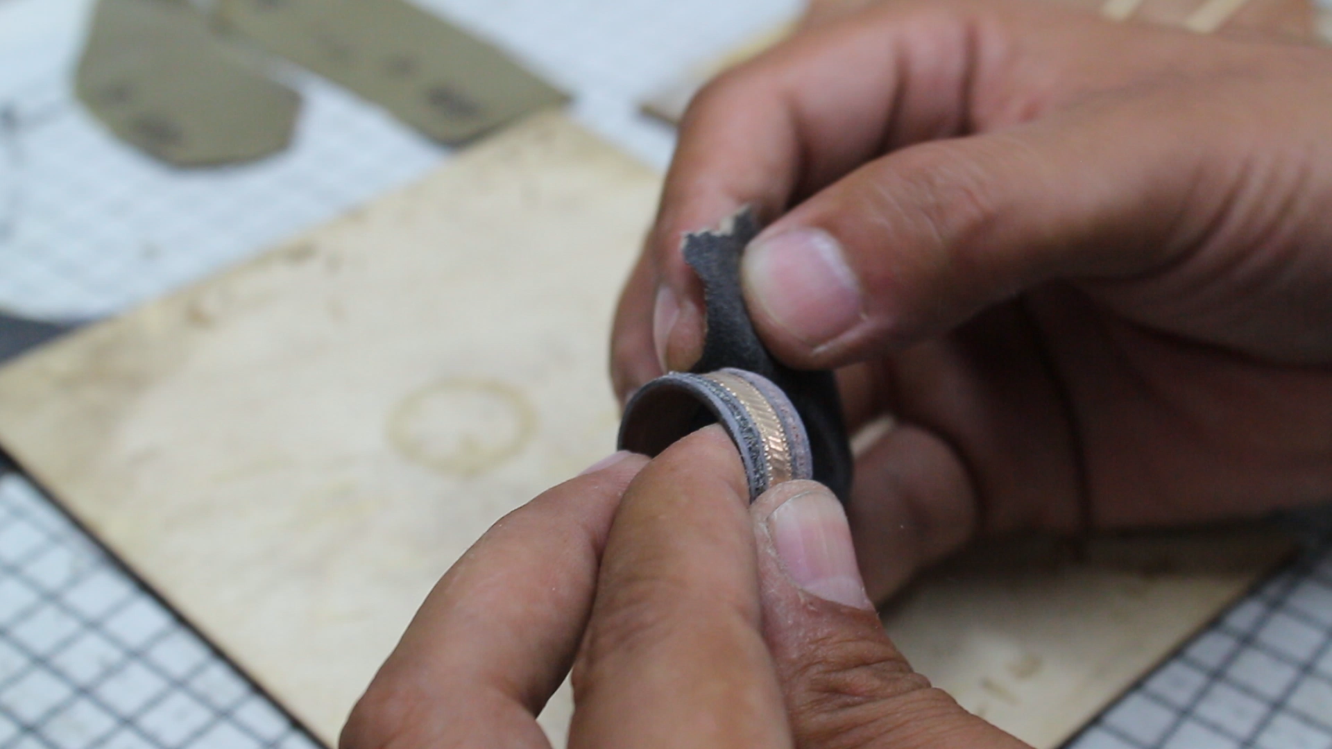 How to inlay a wedding ring into a wooden ring 35.bmp