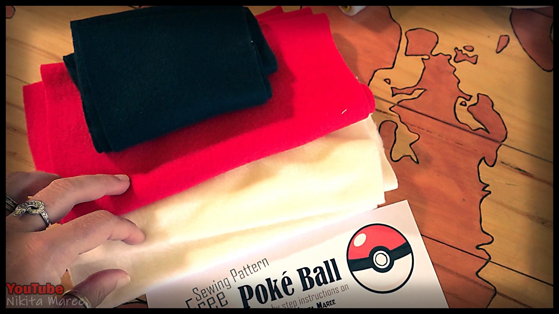 How to make a Poke Ball. DIY pokemon tutorial. Make your pokeball (1).jpg