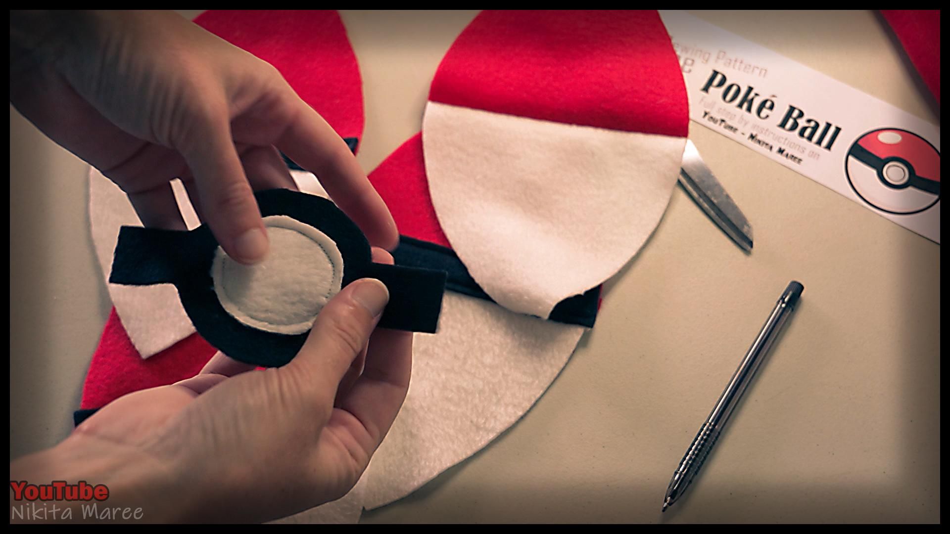 How to make a Poke Ball. DIY pokemon tutorial. Make your pokeball (27).jpg