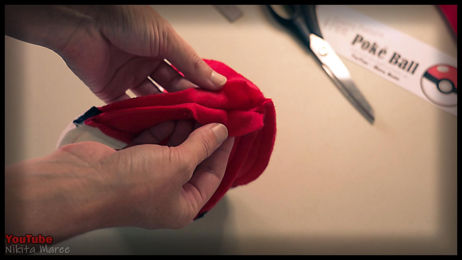 How to make a Poke Ball. DIY pokemon tutorial. Make your pokeball (43).jpg
