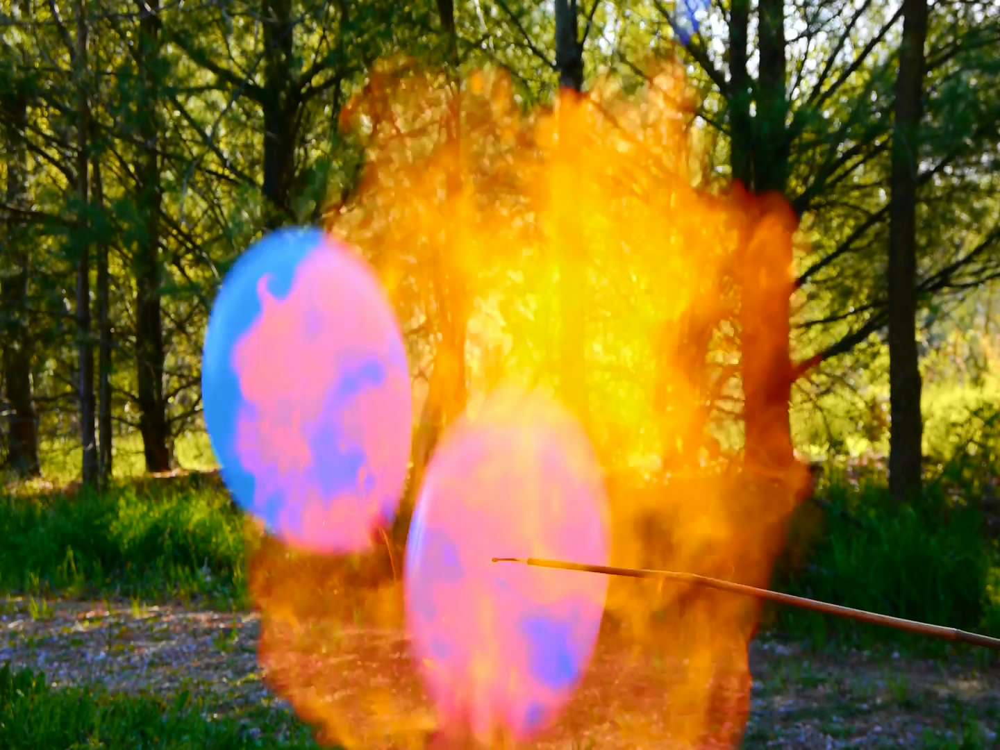Hydrogen.mp4_snapshot_00.25_[2012.04.24_20.43.04].jpg