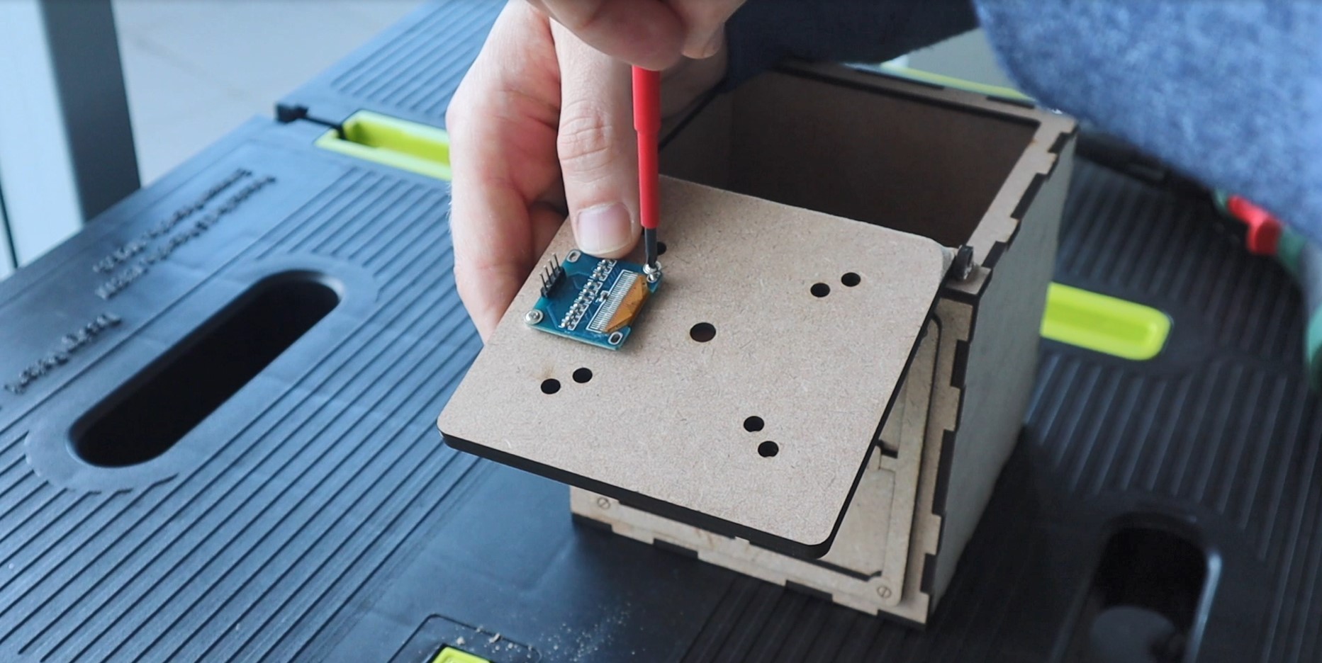Install The Electronic Components.jpg