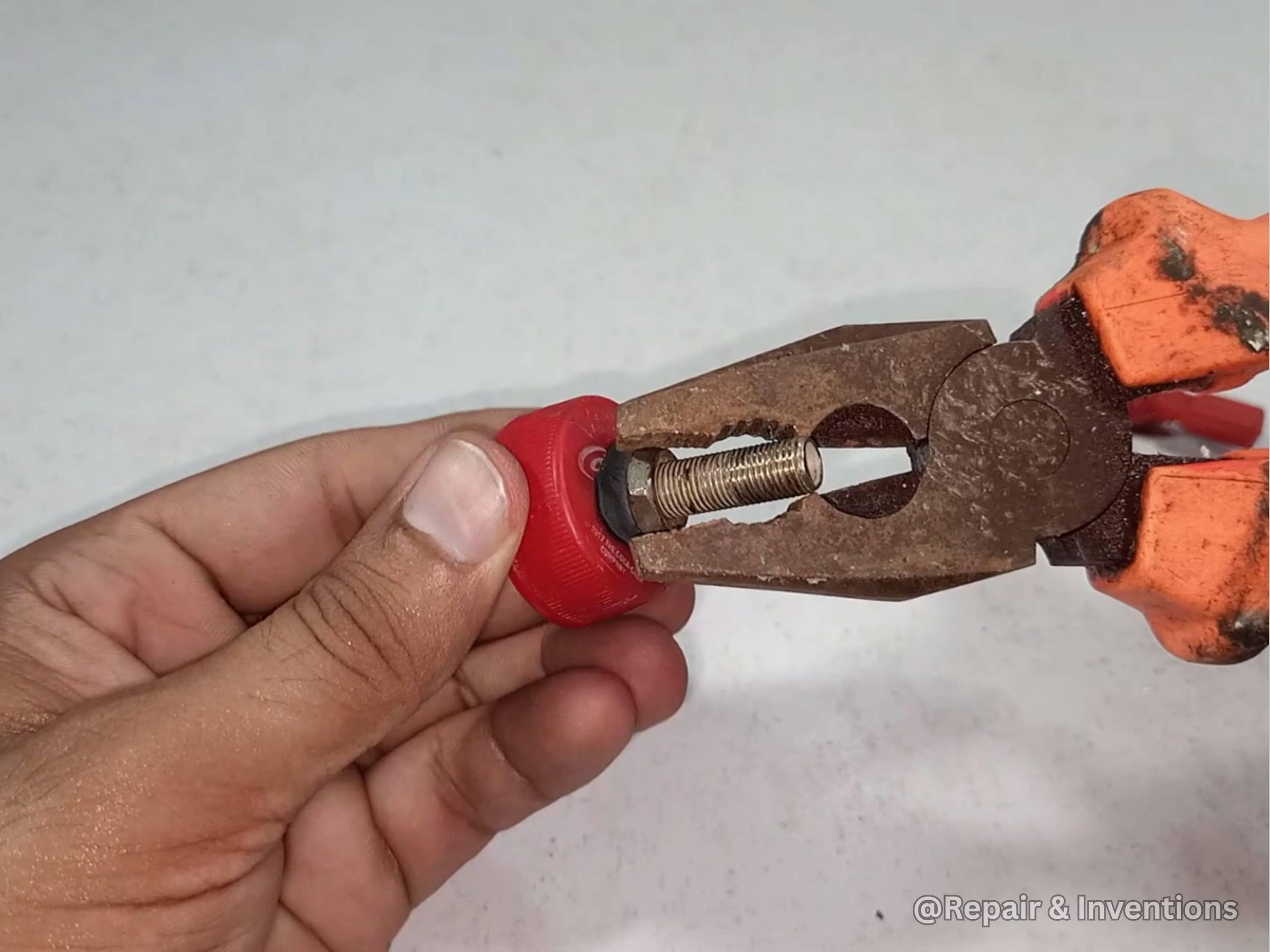 Install the Valve.jpg