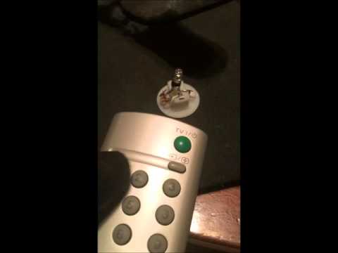 Instructables: self made remote control flashing LED Valentine light